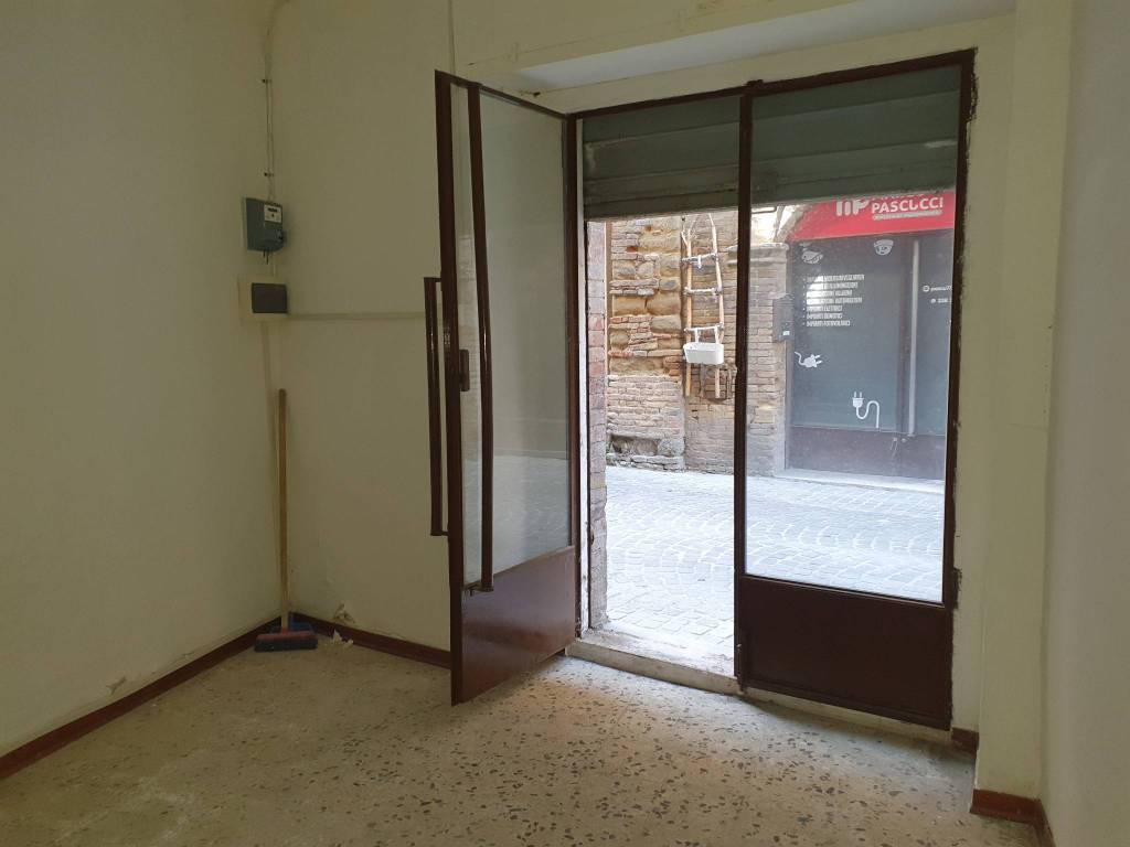 Immobile a Tolentino in Via Ozeri, 24 - Foto 2