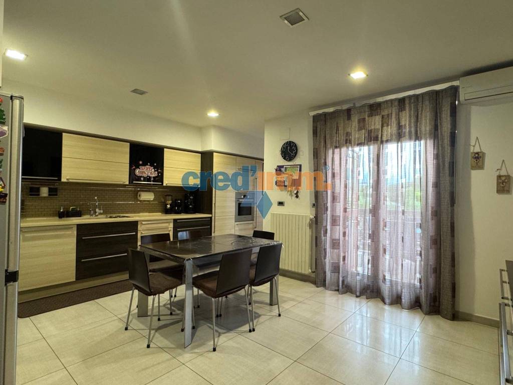 Appartamento a Bisceglie in Via Pietro Mascagni - Foto 5