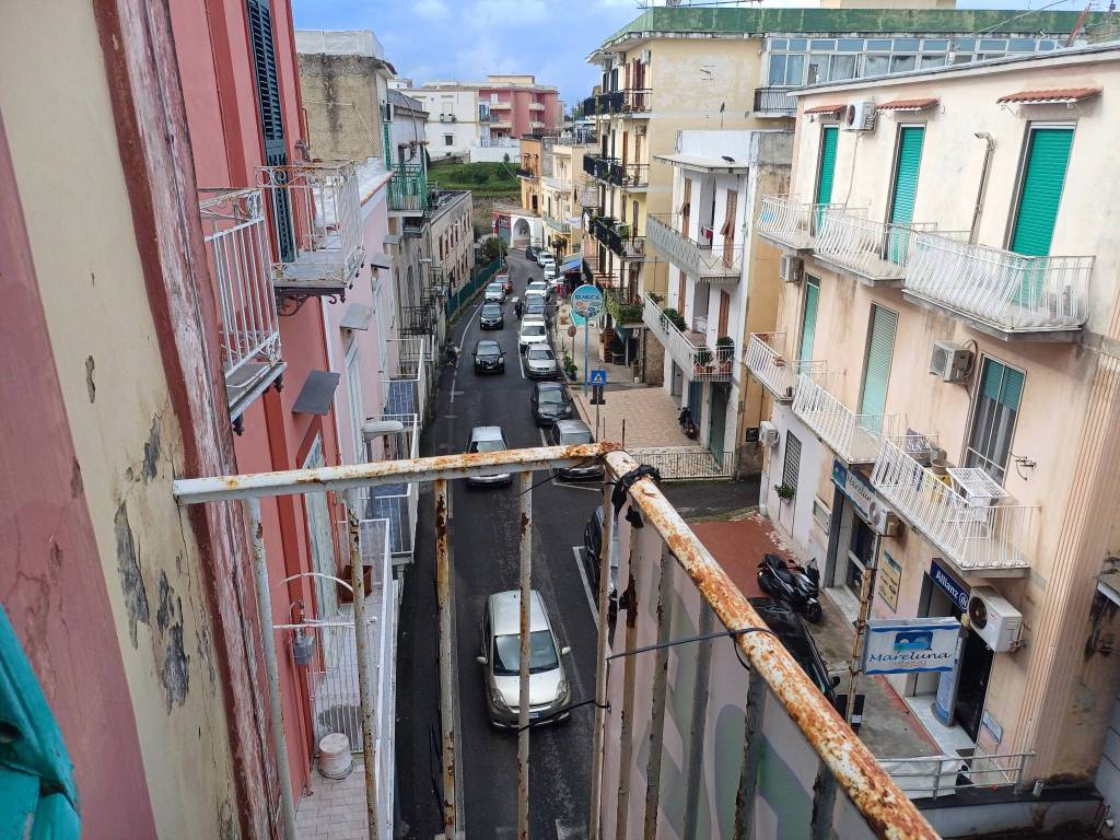 Appartamento a Monte di procida in Corso Giuseppe Garibaldi - Foto 1