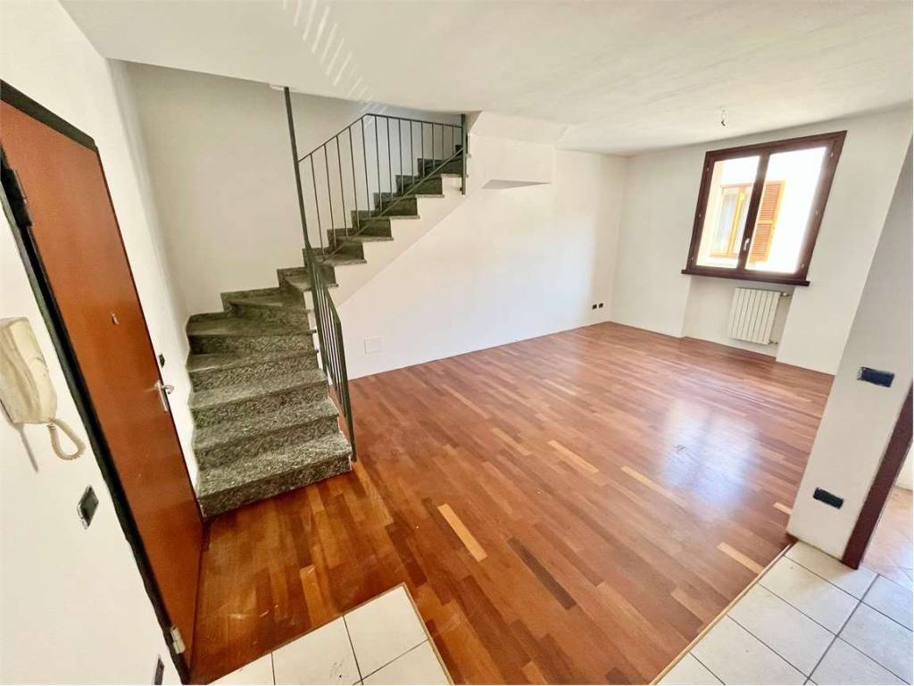 Appartamento a Dolzago in Via corsica - Foto 2