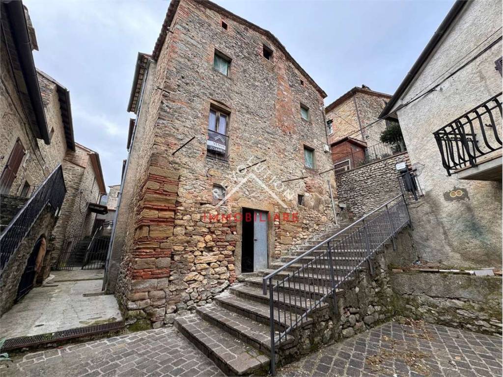 Palazzo / stabile a Monte santa maria tiberina in Gioiello - Foto 2
