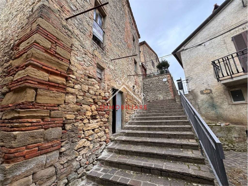 Palazzo / stabile a Monte santa maria tiberina in Gioiello - Foto 3