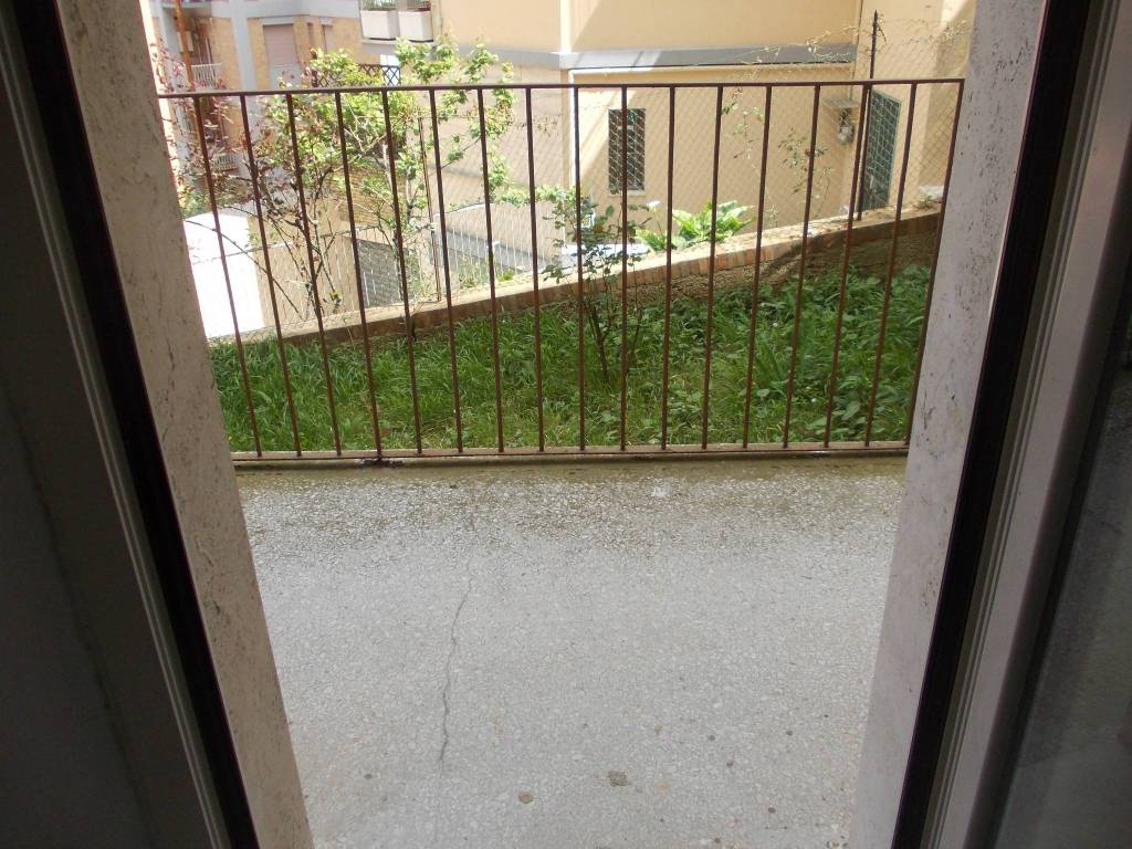 Appartamento a Ancona in Via Vittorio Veneto - Foto 5