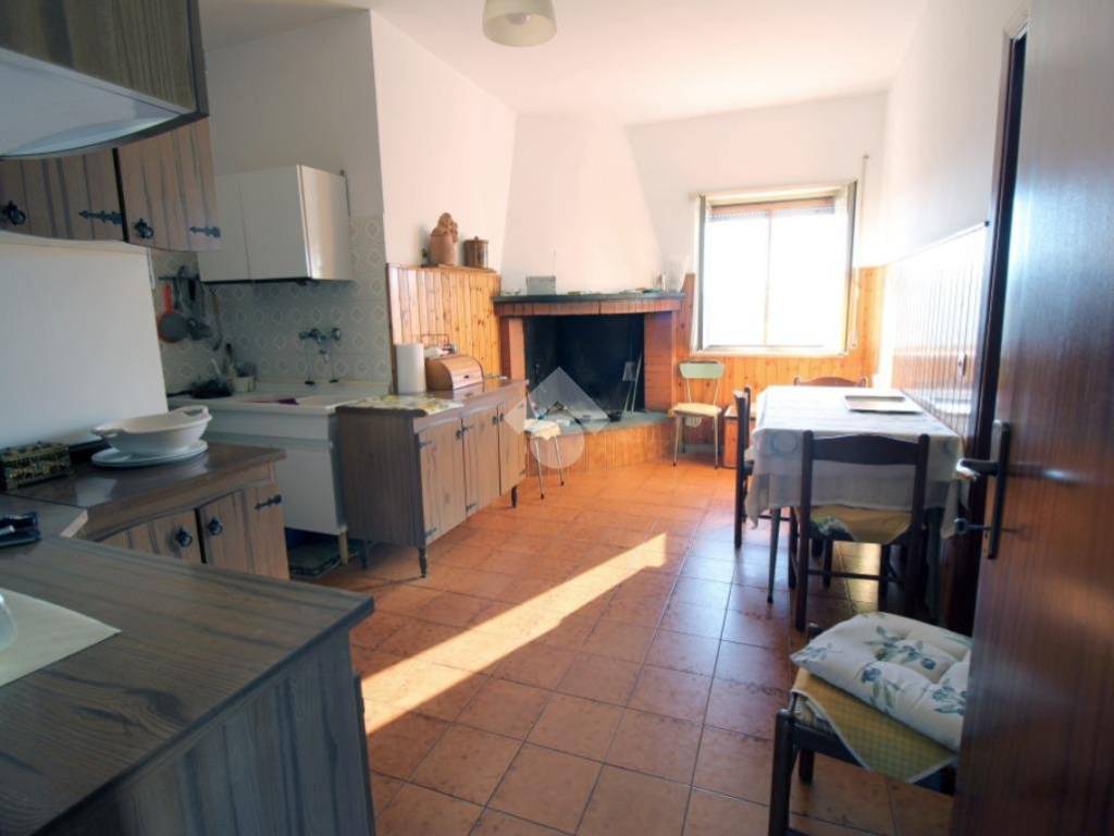 Appartamento a Mompeo in STRADA PROVINCIALE 46 TANCIA - Foto 4