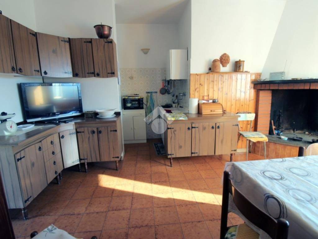 Appartamento a Mompeo in STRADA PROVINCIALE 46 TANCIA - Foto 5