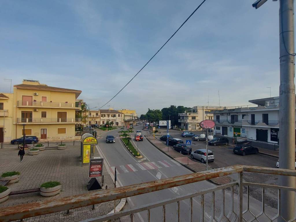Palazzo / stabile a Leporano - Foto 4