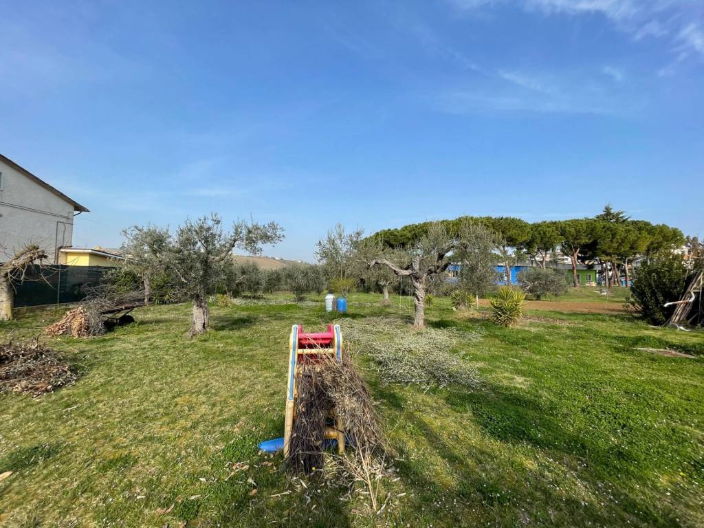 Terreno a Giulianova in Via del Campetto, 26 - Foto 2