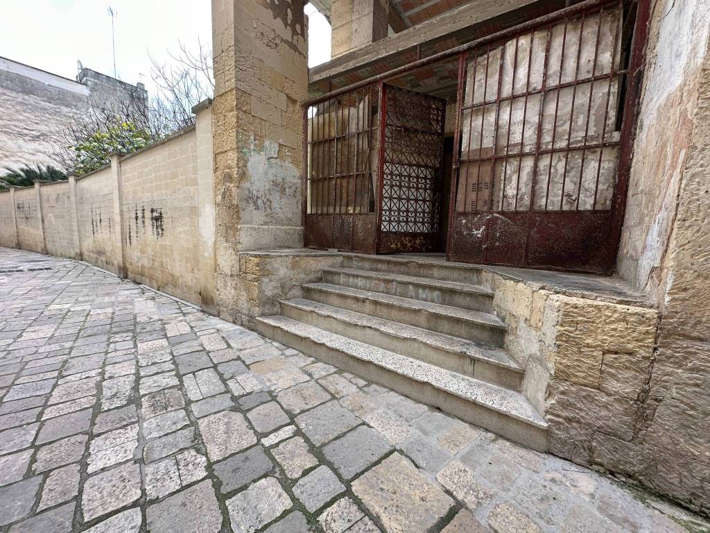 Palazzo / stabile a Lecce in Via delle Bombarde, 36 - Foto 2