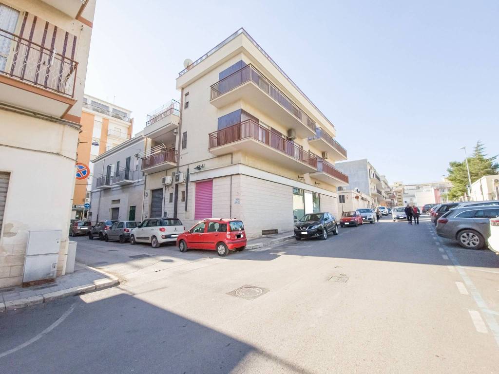 Immobile a Manfredonia in MANFREDONIA Via Magazzini, 54 - Foto 3