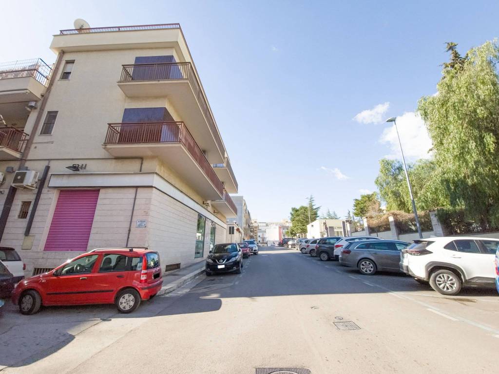 Immobile a Manfredonia in MANFREDONIA Via Magazzini, 54 - Foto 4