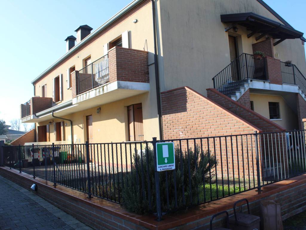 Appartamento a Stienta in Via Madre Teresa di Calcutta - Foto 5