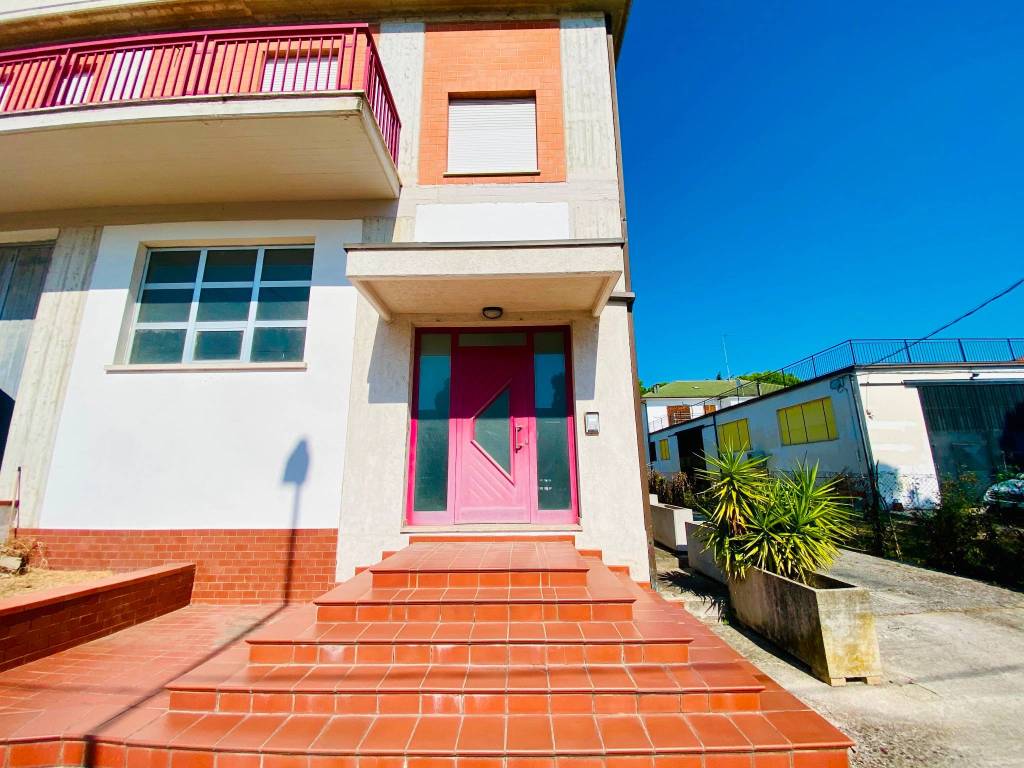 Appartamento a Treia in Via San Marco Vecchio - Foto 2