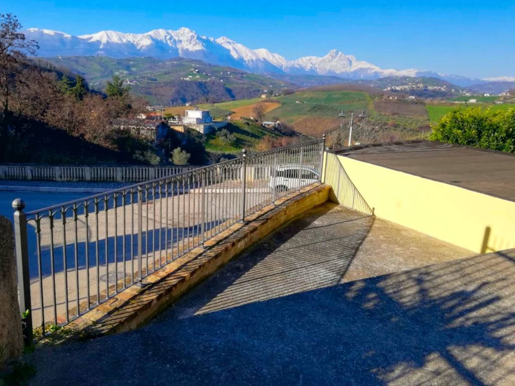 Casa indipendente a Castilenti in Vico Pescara - Foto 2