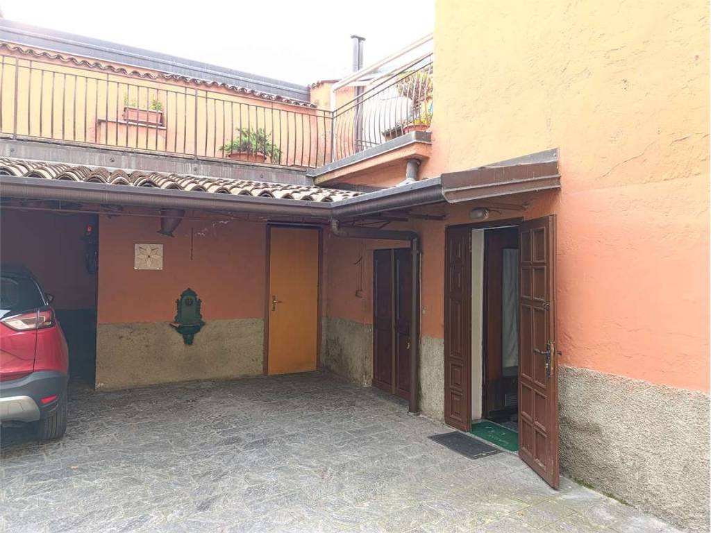 Casa indipendente a Bosisio parini in VIA MINONZIO, 4 - Foto 2