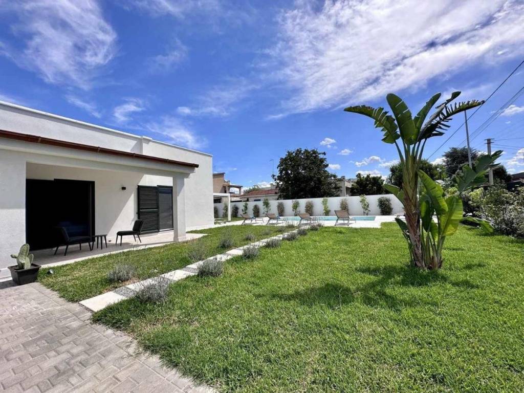 Villa a Leporano in Via Ulivi, 481 - Foto 2