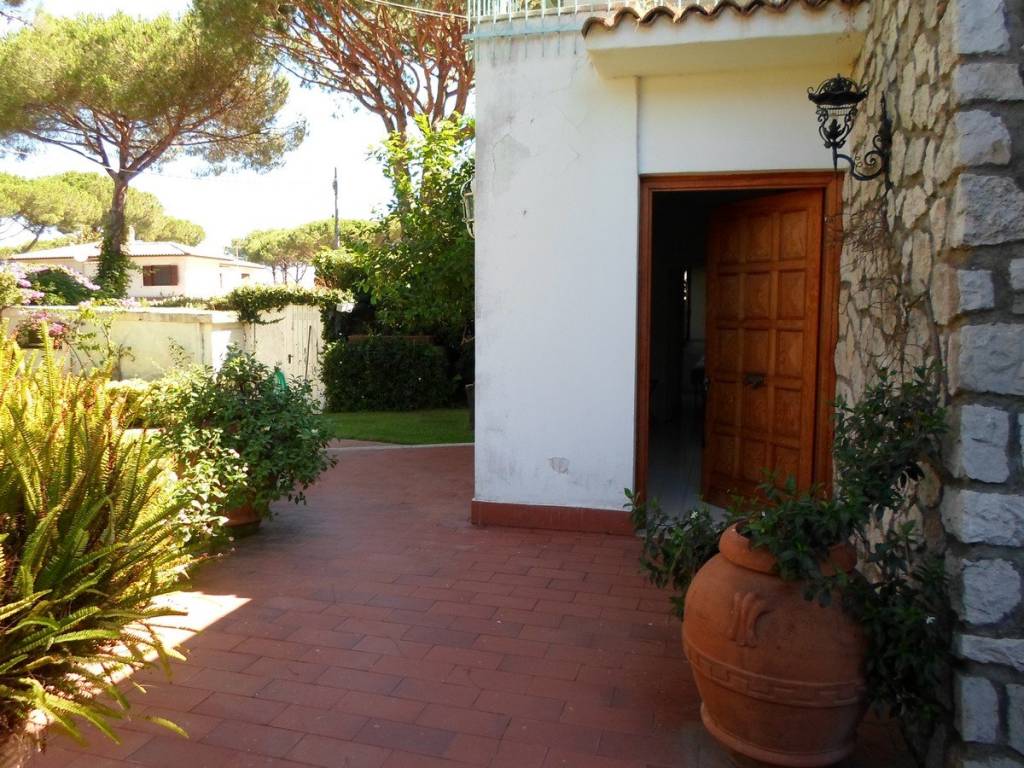 Villa a San felice circeo in Via Terracina, 144 - Foto 4