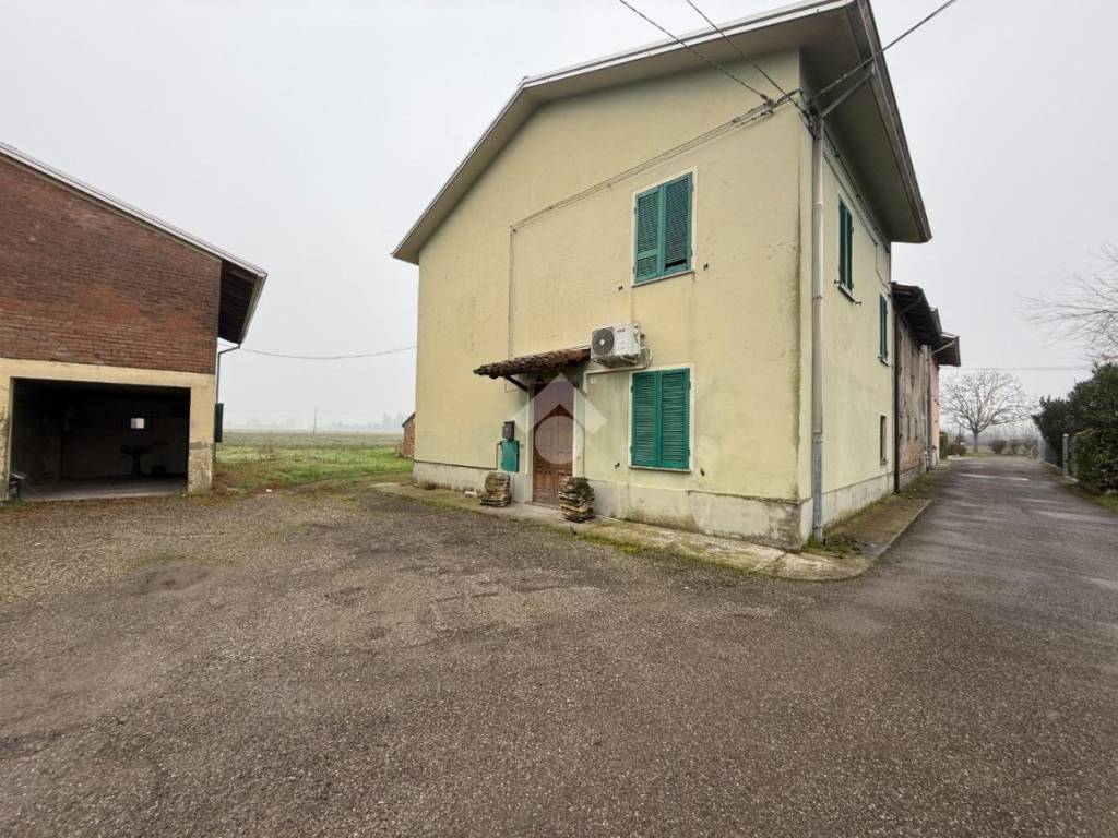 Casa indipendente a Sissa trecasali in Via Martiri della Libertà, 7 - Foto 3