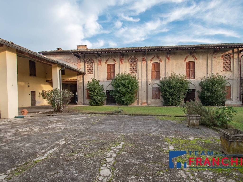 Palazzo / stabile a Castiglione delle stiviere in Via Seriola - Foto 2