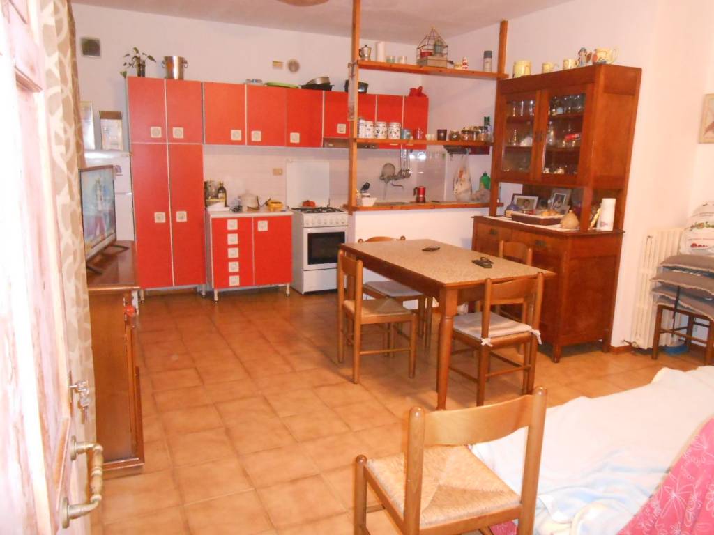 Appartamento a Mondolfo in Viale Giosuè Carducci, 202 - Foto 2