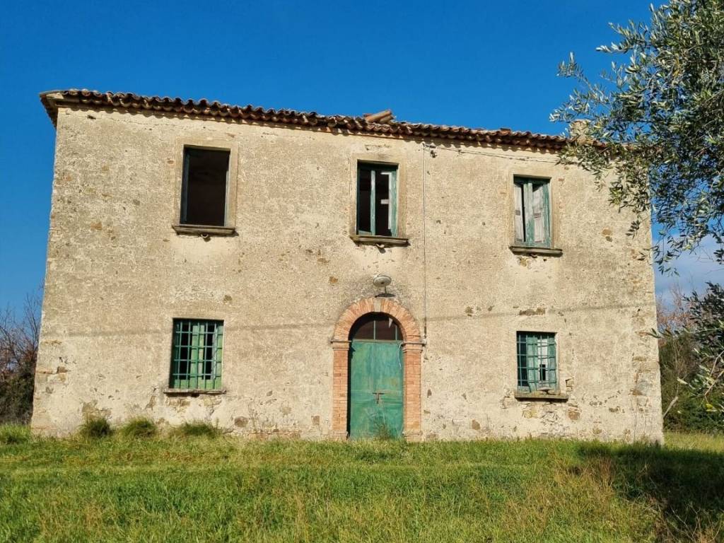 Villa a Postiglione in Via Santa Sofia - Foto 3