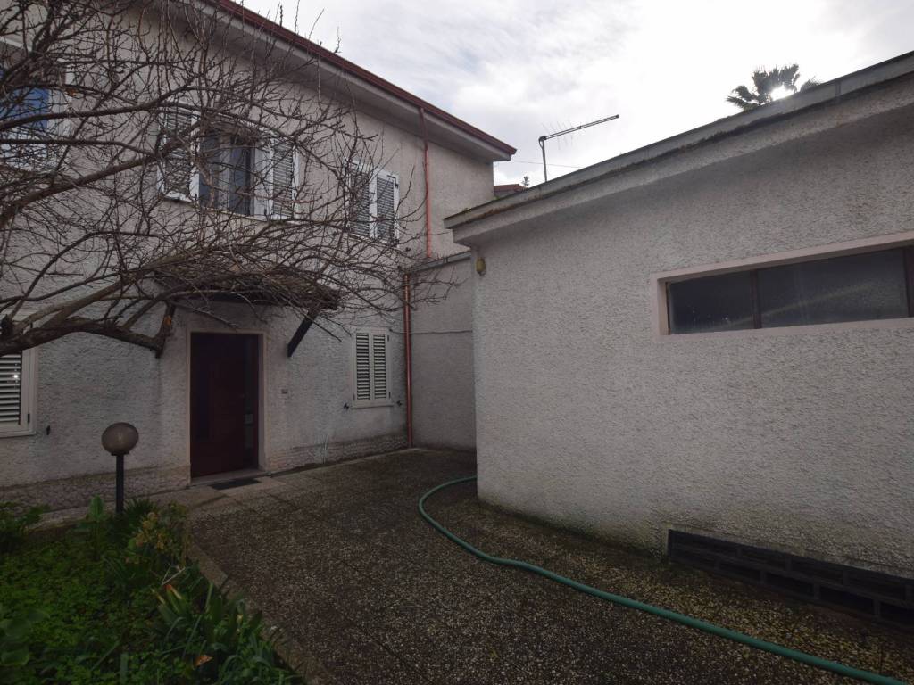 Villa a Borore in Via Vittorio Emanuele III, 35 - Foto 4