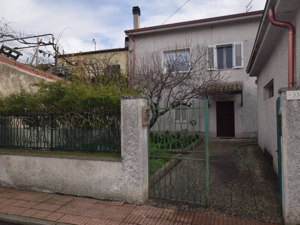 Villa a Borore in Via Vittorio Emanuele III, 35 - Foto 5