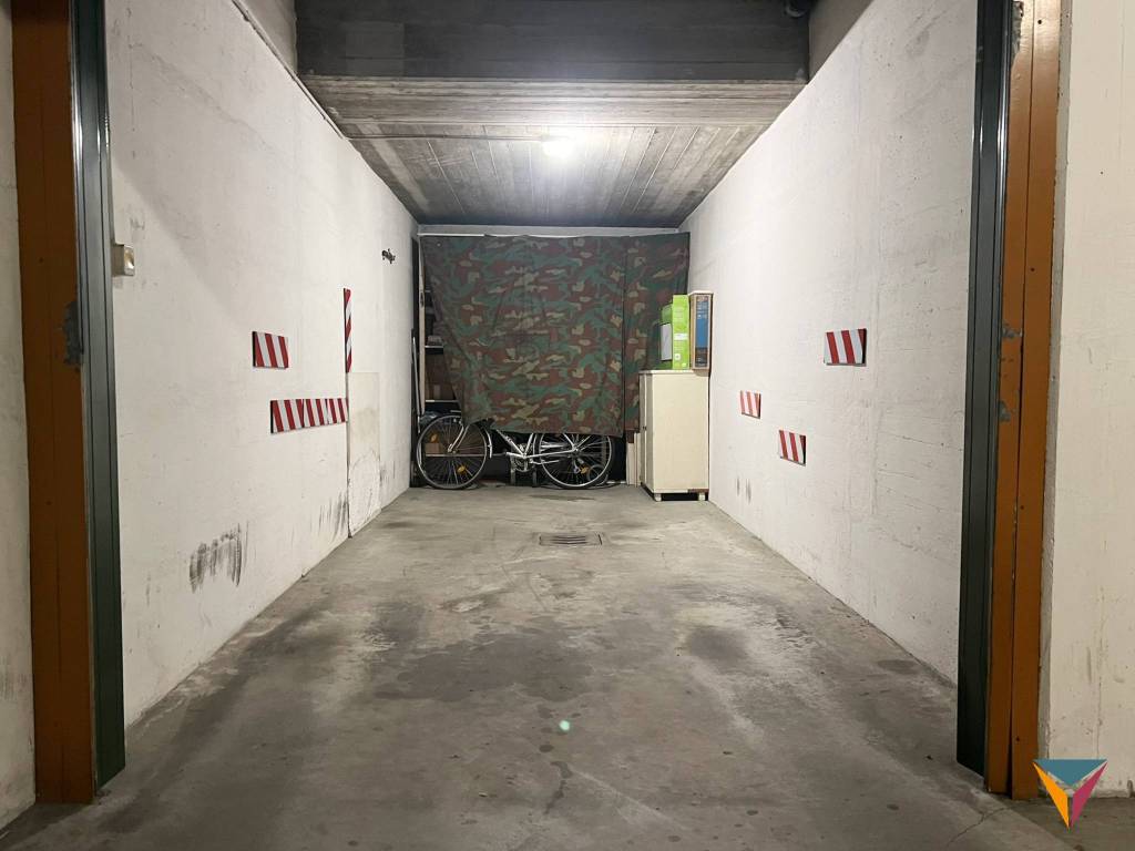 Box / garage a Mantova in Vicolo Due Catene - Foto 4
