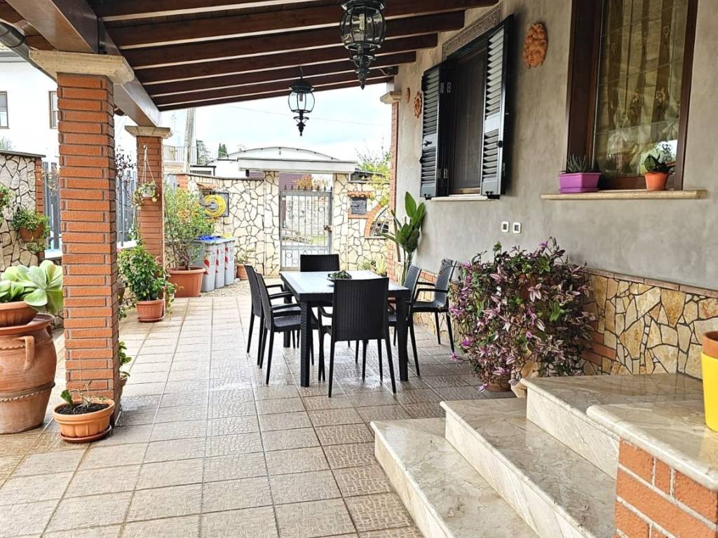 Villa a Latina in Strada del Fossetto, 17 - Foto 2