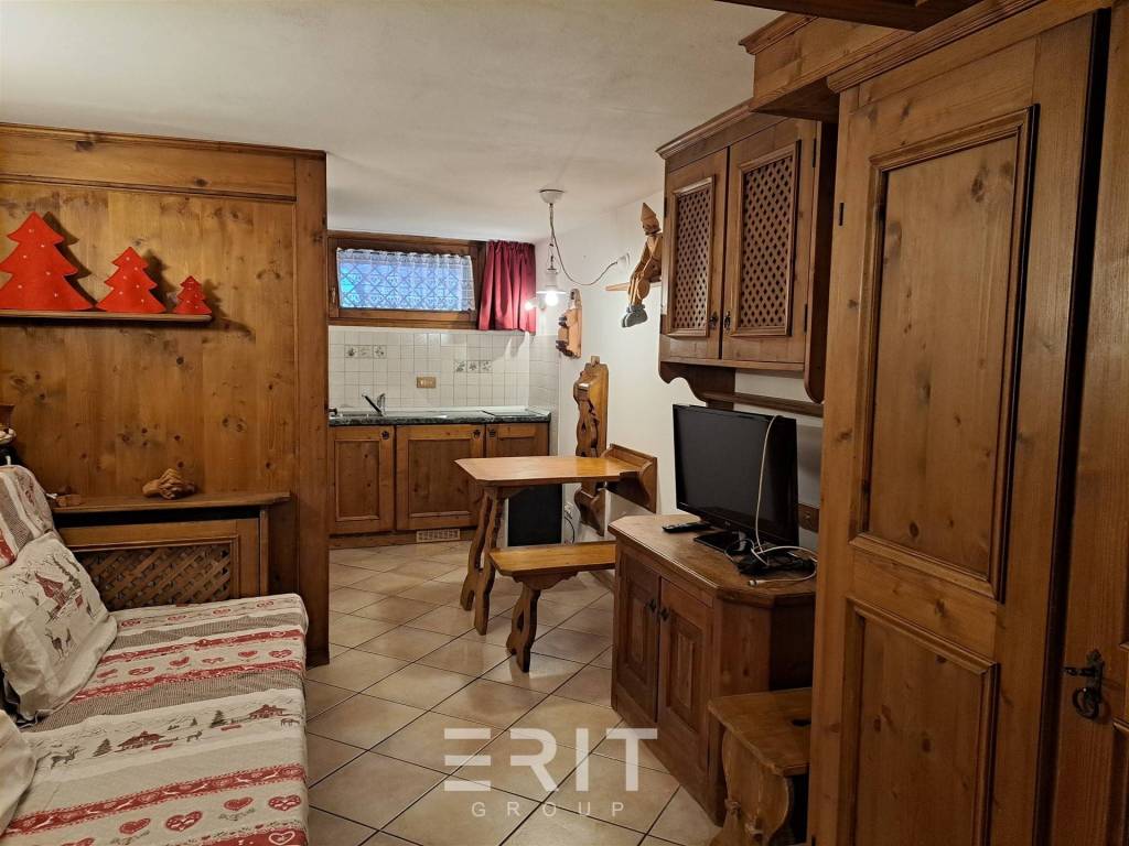 Appartamento a Cortina d'ampezzo in Via Guide Alpine - Foto 2