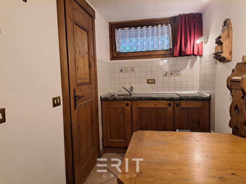 Appartamento a Cortina d'ampezzo in Via Guide Alpine - Foto 4