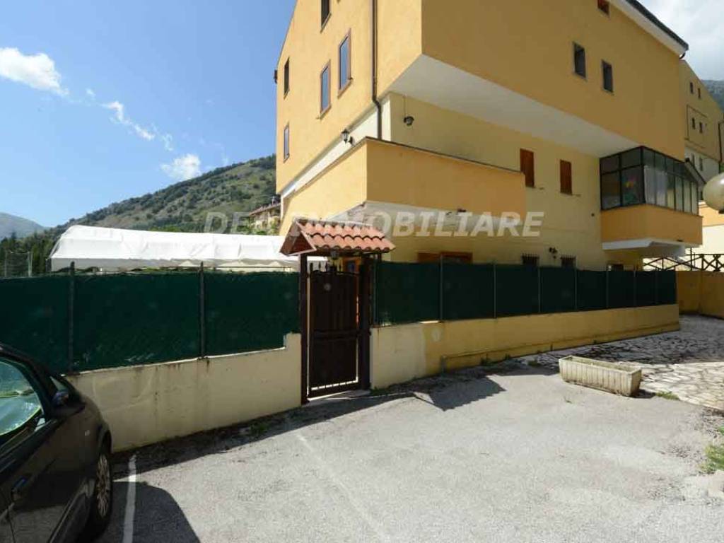Appartamento a Rocca di cambio in Via Sicinto - Foto 2