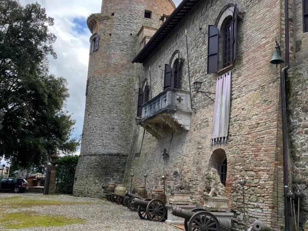 Palazzo / stabile a Deruta in Via della libertà, 2 - Foto 2