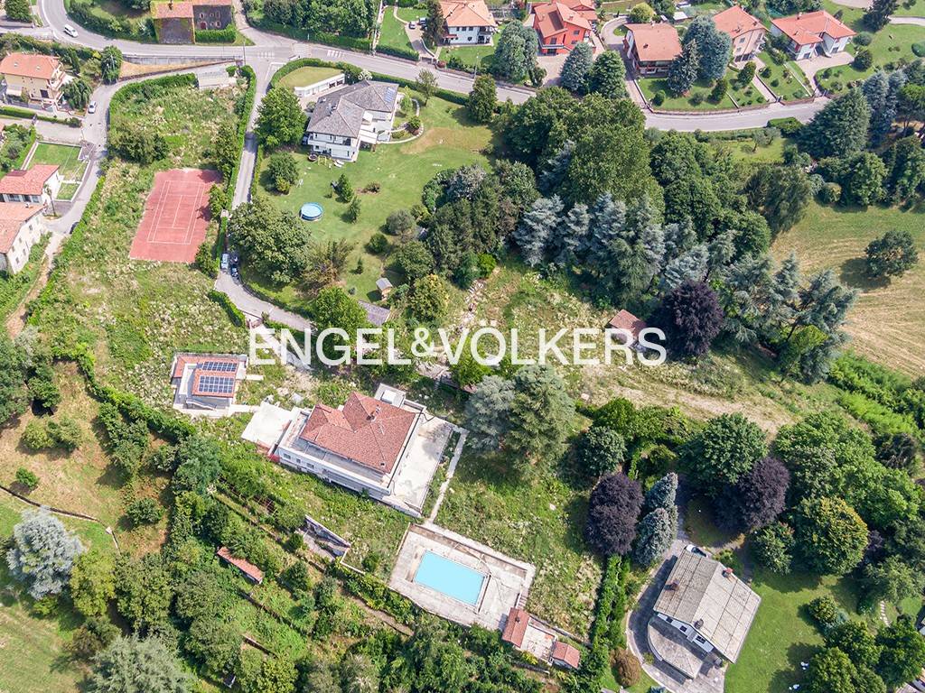 Villa a Castello di brianza in Via Giuseppe Parini, 4 - Foto 2