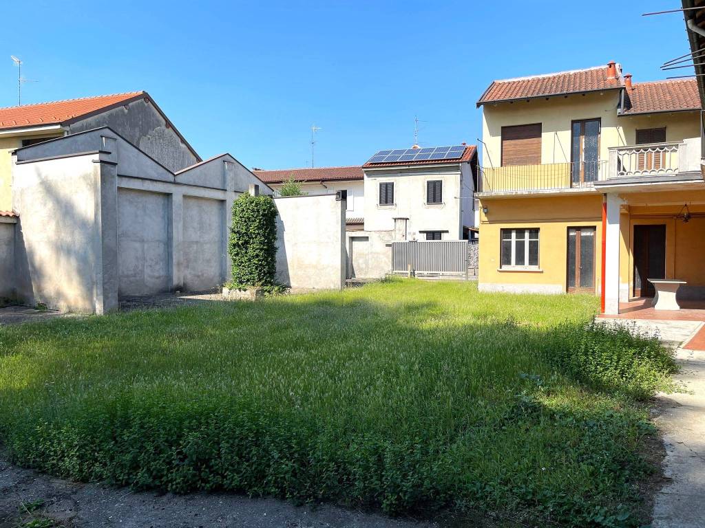 Casa indipendente a Buscate in Via Giosuè Carducci, 23 - Foto 2