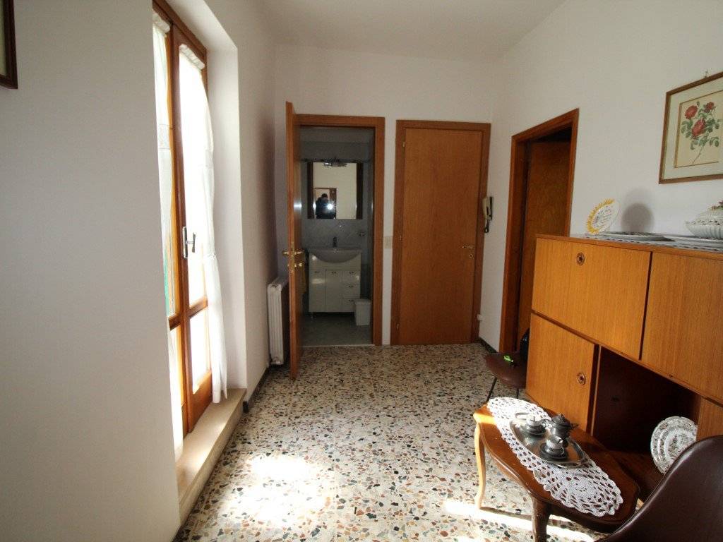 Casa indipendente a Montevarchi in Via Leona - Foto 4