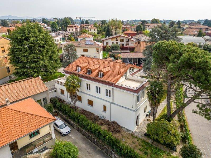 Appartamento a Albizzate in Via Giuseppe Verdi - Foto 4