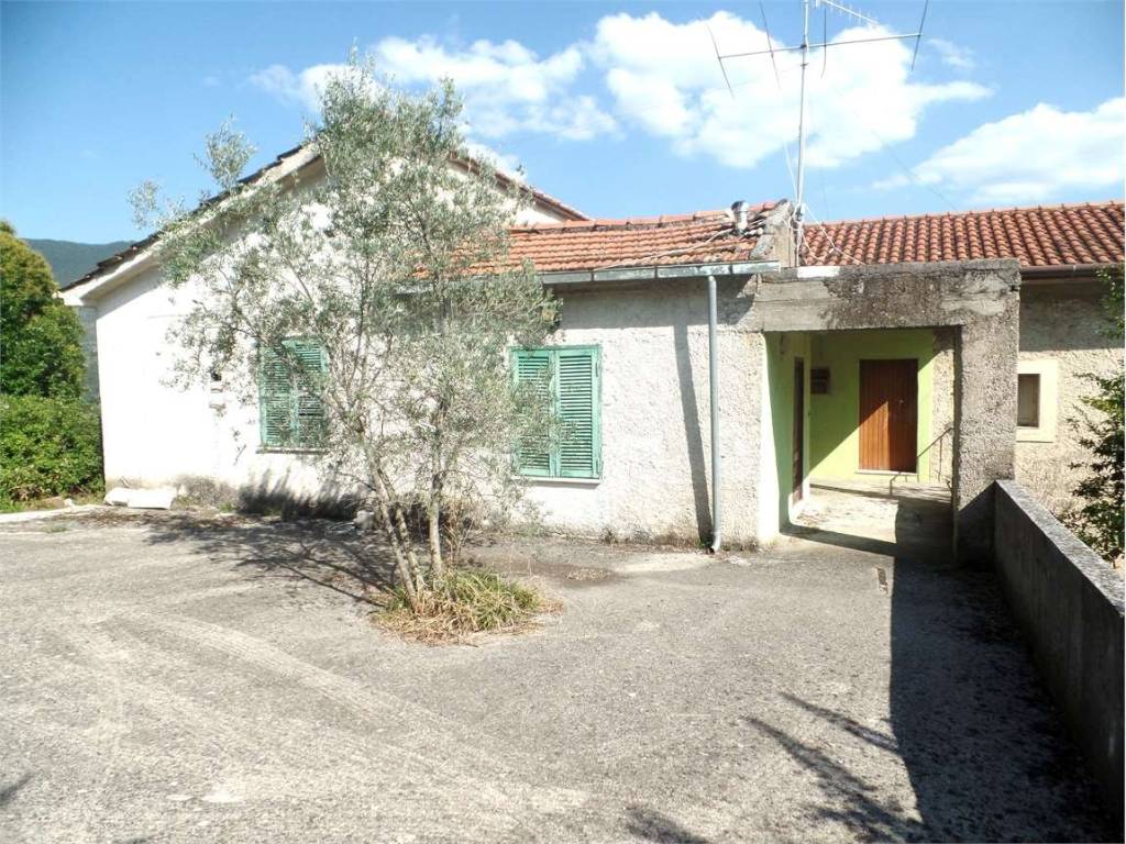 Rustico / casale a Alatri in VIA VALLE, SNC - Foto 3