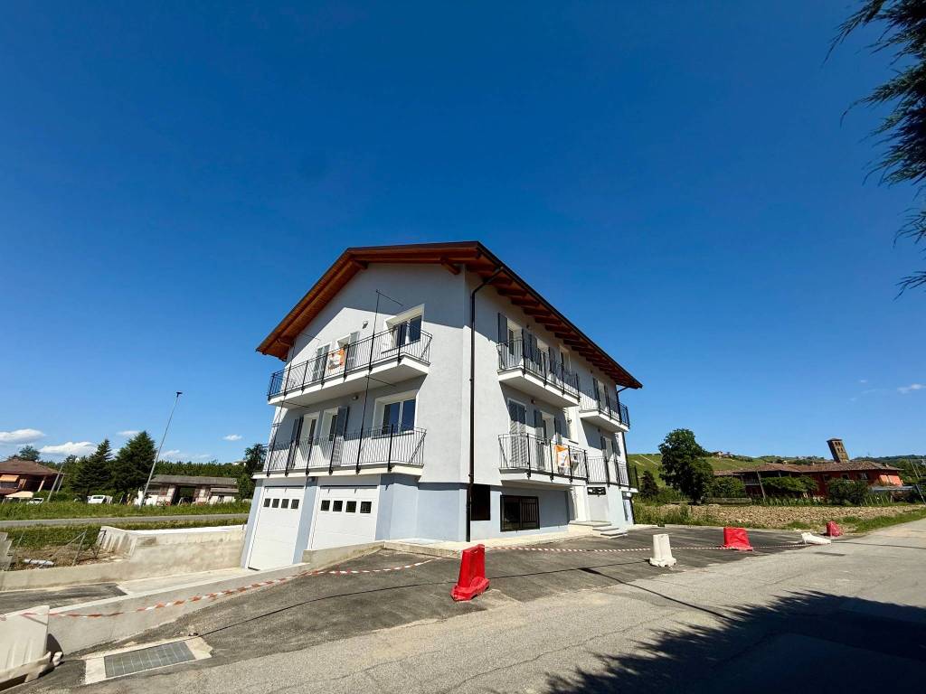 Appartamento a Neive in Via Santa Maria del Piano, 45 - Foto 3