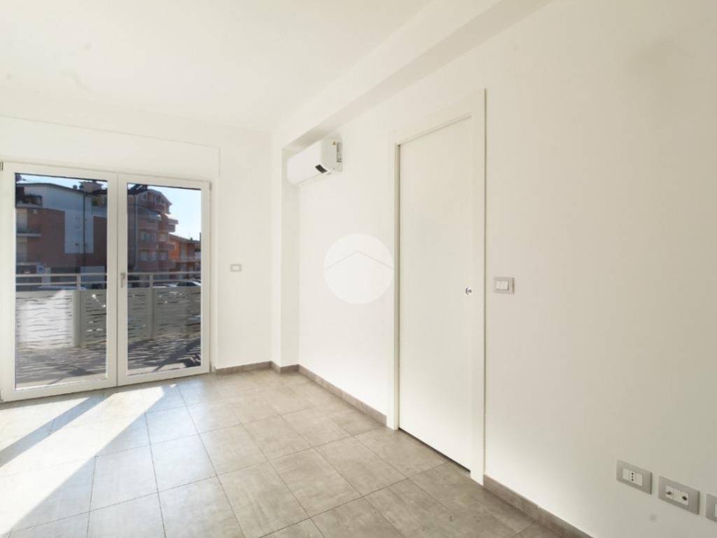 Appartamento a Alba adriatica in Via Bafile, 72 - Foto 2