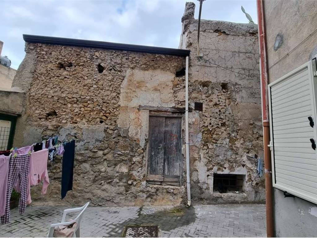 Casa indipendente a Campofranco in largo Santa Croce, 5 - Foto 3
