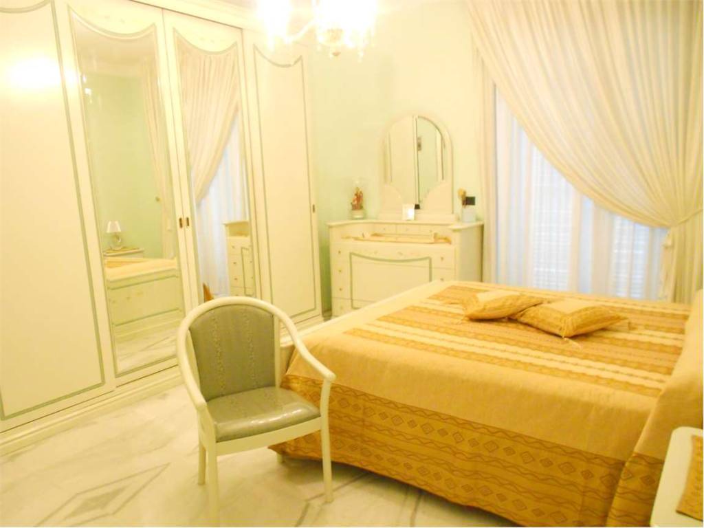 Villa a Mondragone in Via Arno , 25 - Foto 5