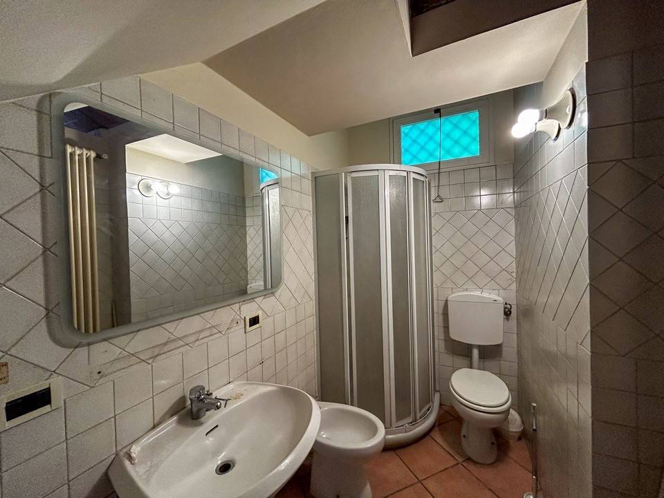 Appartamento a Asti in Via Cesare Battisti - Foto 4