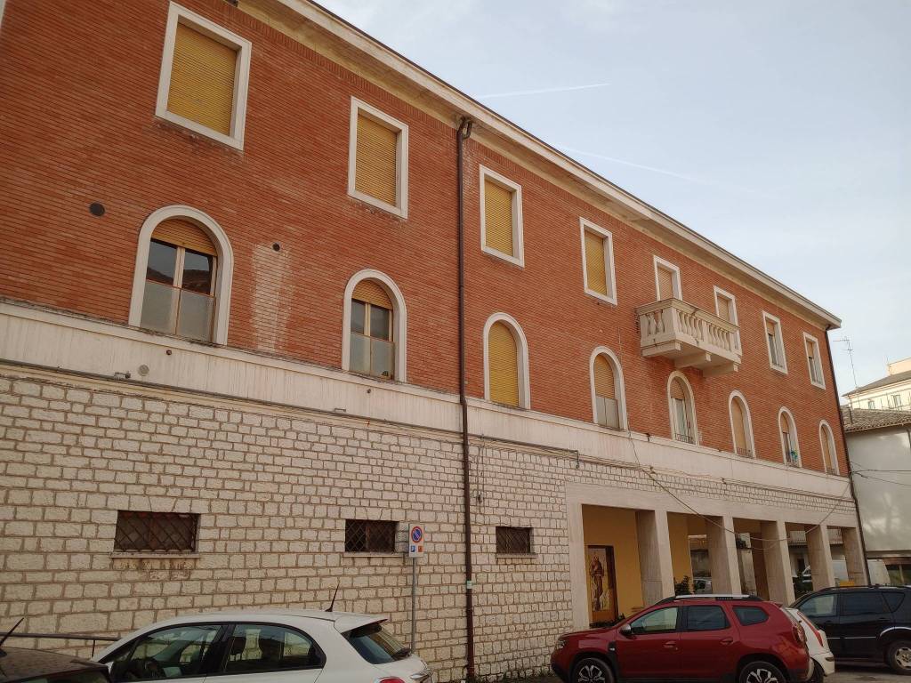 Palazzo / stabile a Matelica in Via San Francesco - Foto 2