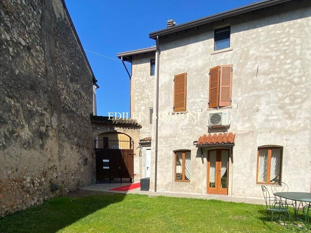 Villa a Pozzolengo in Via Giuseppe Garibaldi, 31 - Foto 2