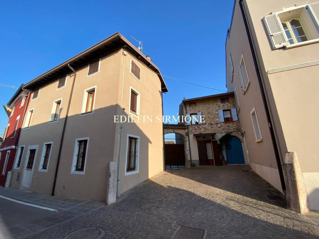 Villa a Pozzolengo in Via Giuseppe Garibaldi, 31 - Foto 3