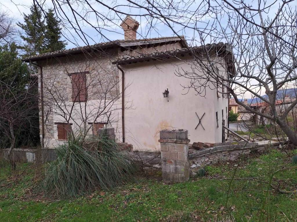 Rustico / casale a Castelraimondo in Castel Sant' Angelo - Foto 4