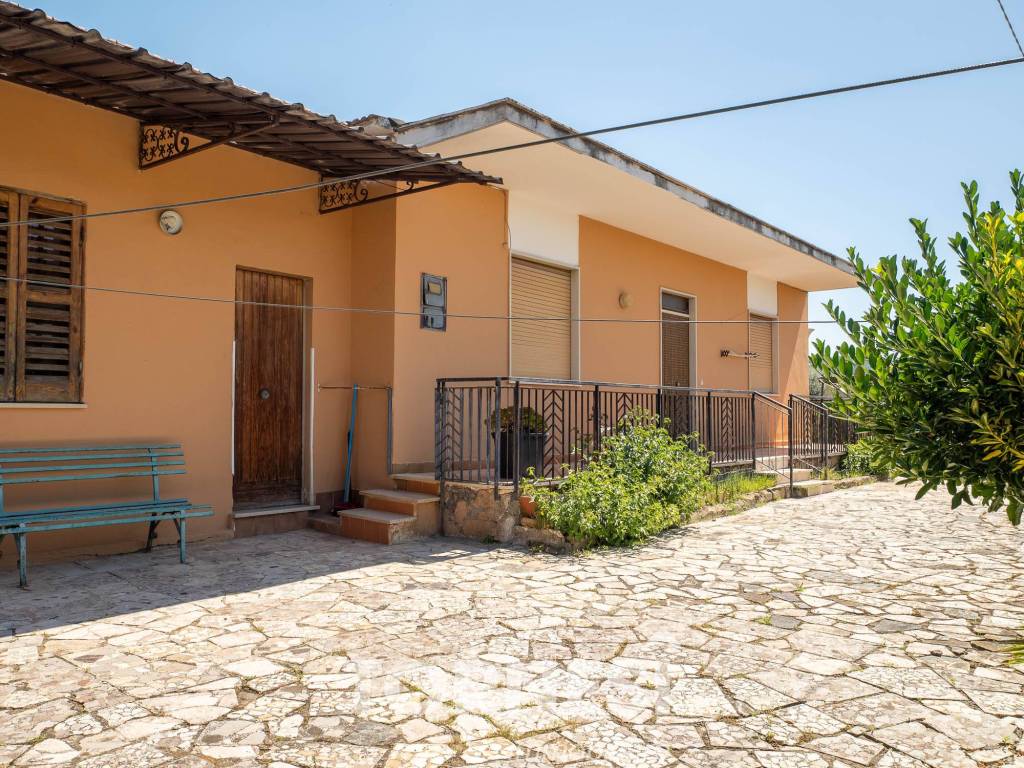 Villa a Terracina in Strada Fischiere - Foto 2