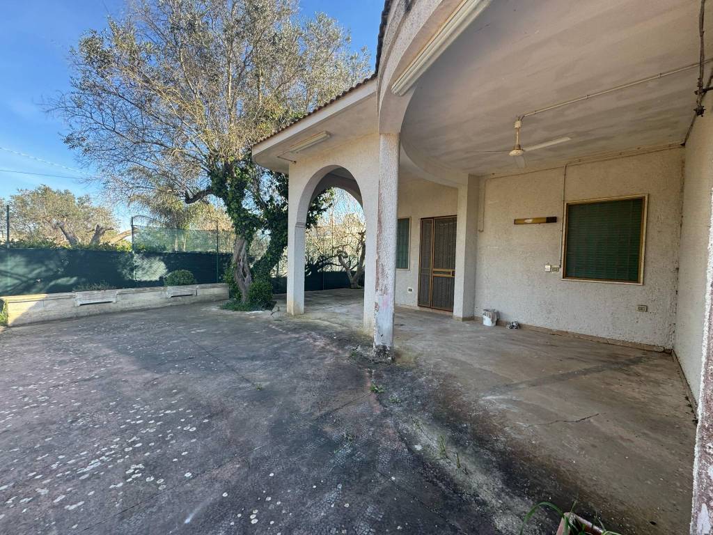 Villa a Mesagne in Strada Comunale Vecchia Ceglie - Foto 5