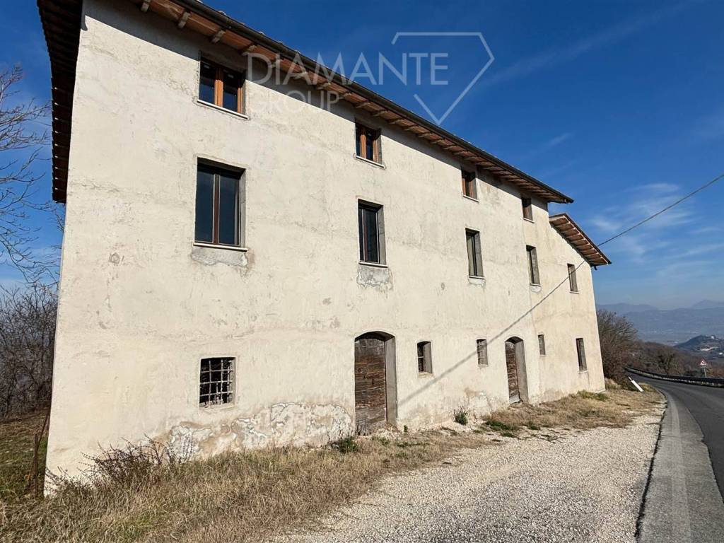 Rustico / casale a Gubbio in Gubbio - Foto 3