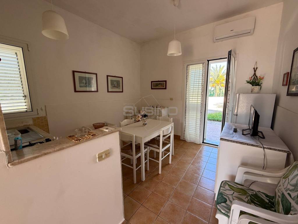 Villa a Siracusa in TRAVERSA RENELLA, 19 - Foto 5